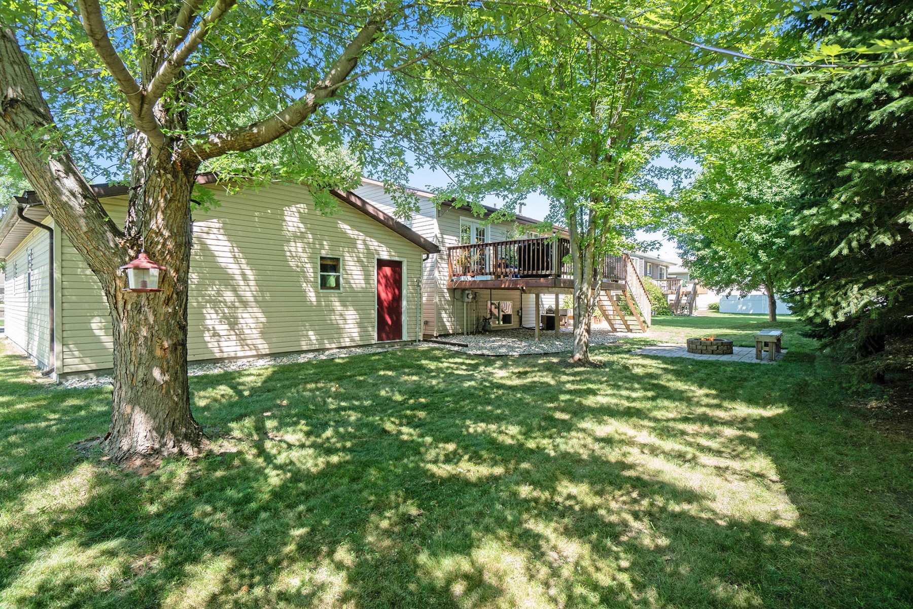 1022 Yorktown Drive, Brookings, SD 57006