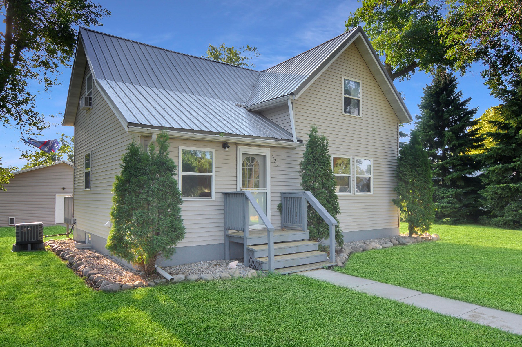 321 Beaver Street S, Elkton, SD 57026