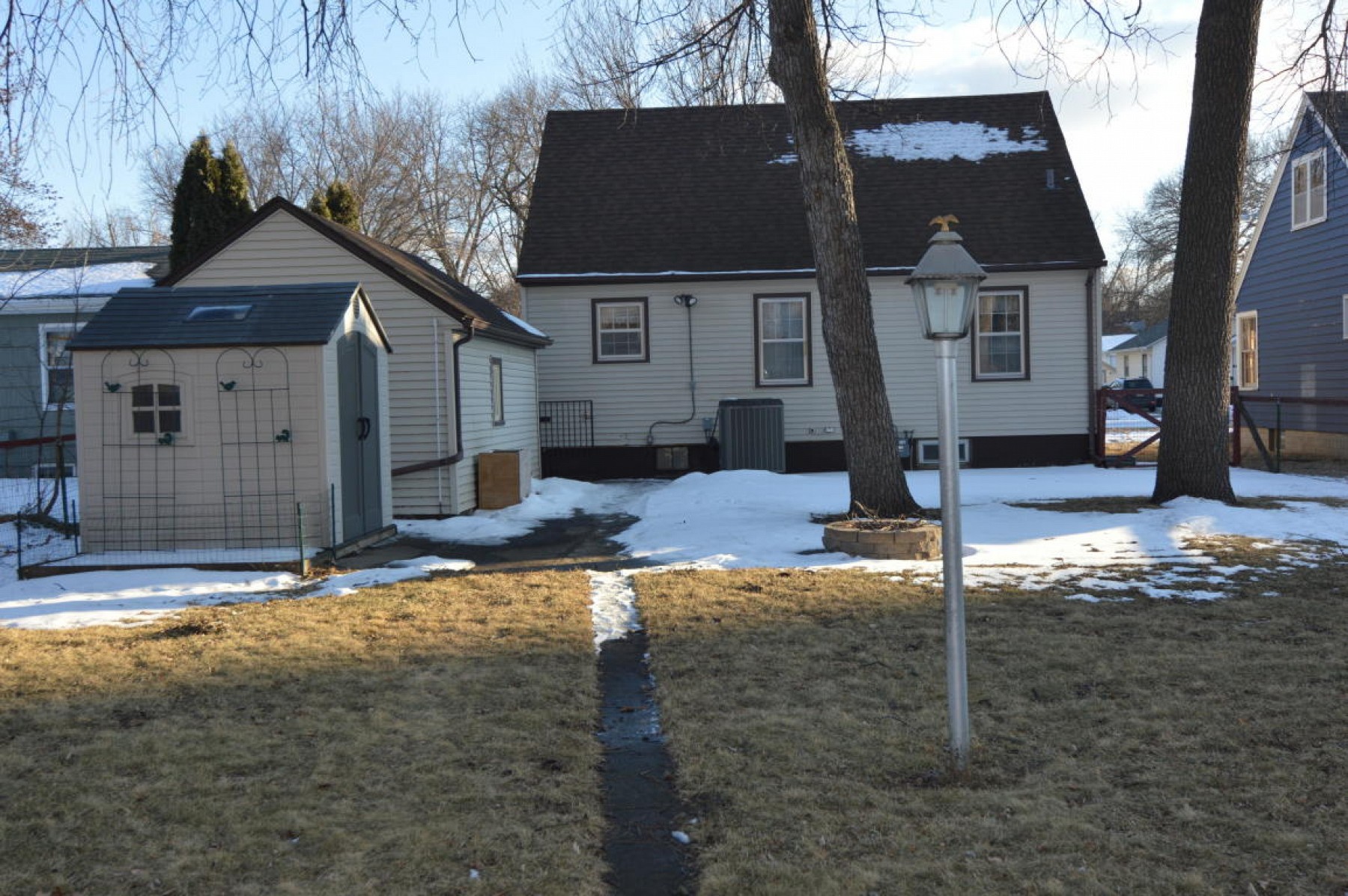 1219 4th Street, Brookings, SD 57006