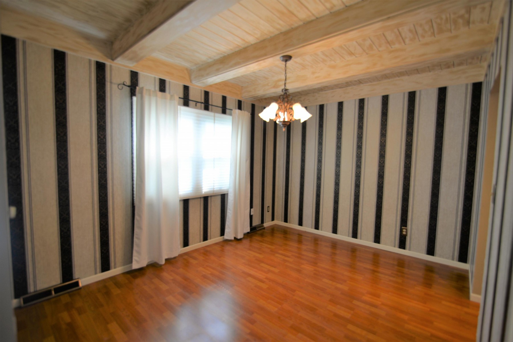 1405 Orchard Drive, Brookings, SD 57006