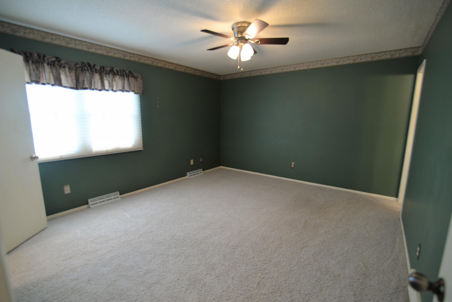 1405 Orchard Drive, Brookings, SD 57006