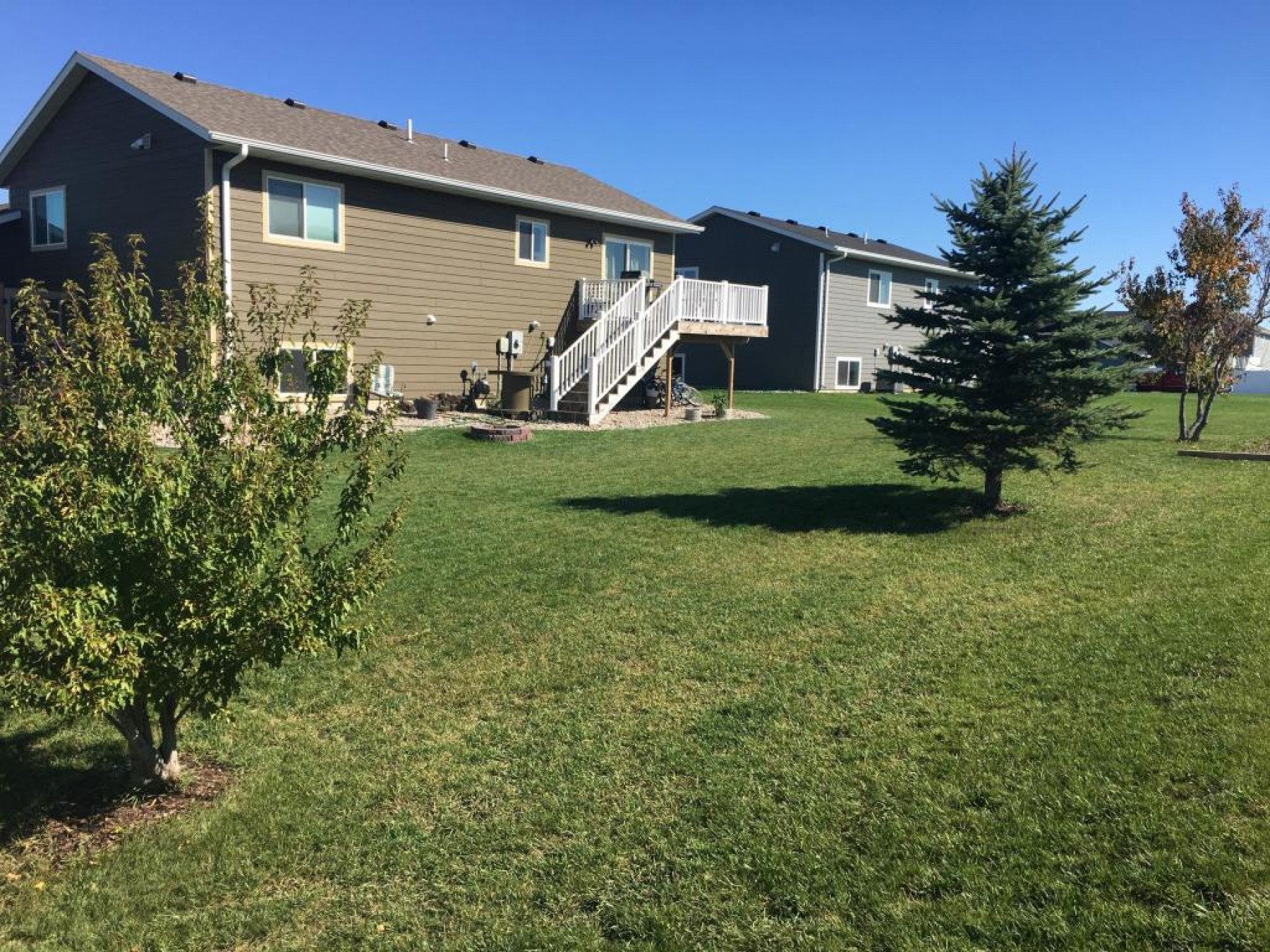 2246 PRIMROSE Drive, Brookings, SD 57006