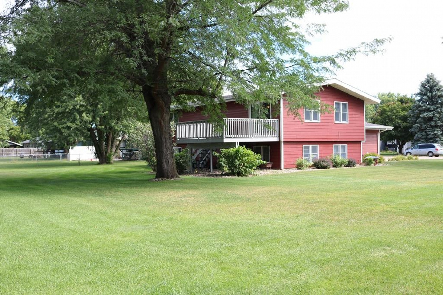 407 Lincoln Lane, Volga, SD 57071