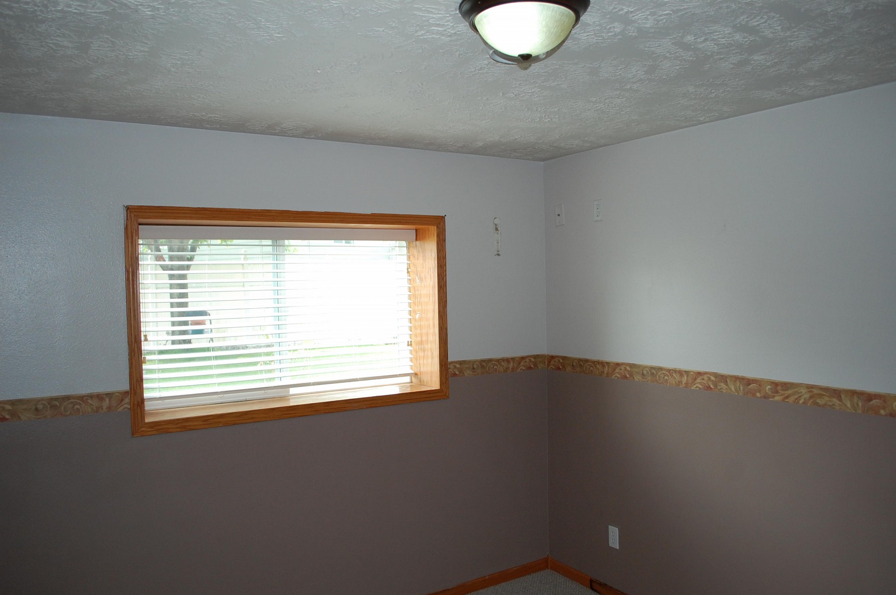 1034 Yorktown Drive, Brookings, SD 57006