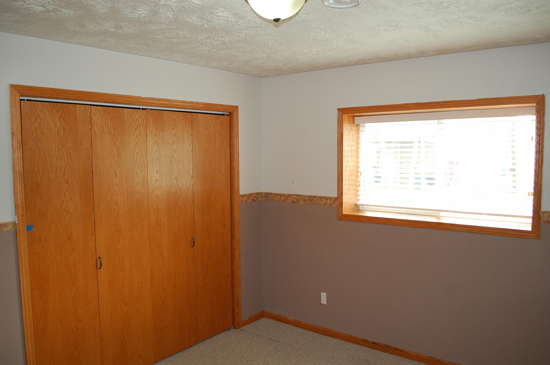 1034 Yorktown Drive, Brookings, SD 57006