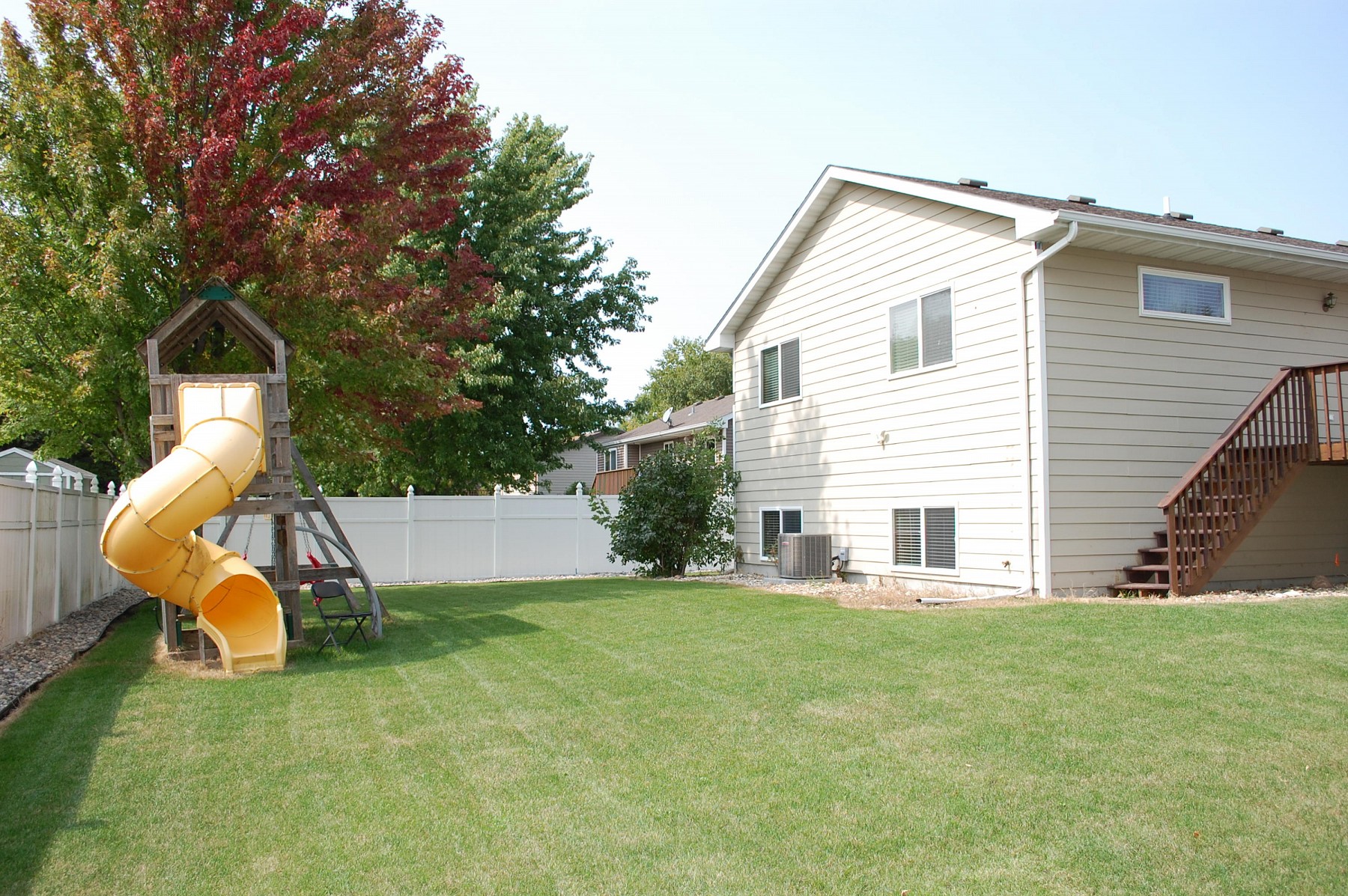 1034 Yorktown Drive, Brookings, SD 57006