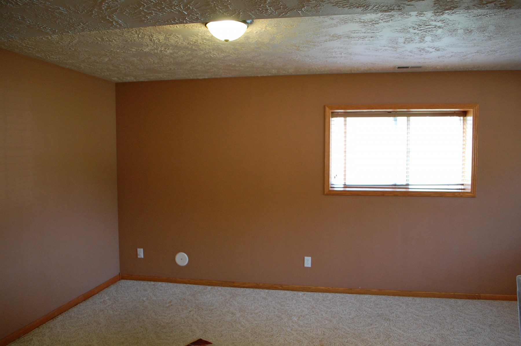 1034 Yorktown Drive, Brookings, SD 57006