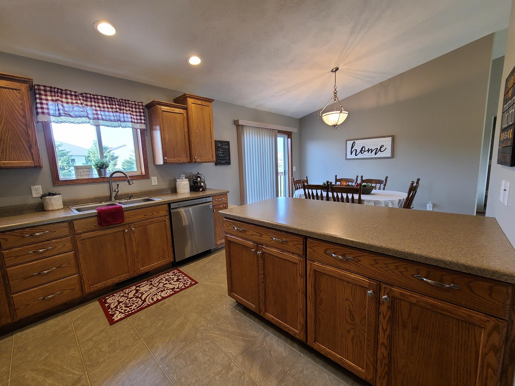 532 Copper Mountain Circle, Brookings, SD 57006