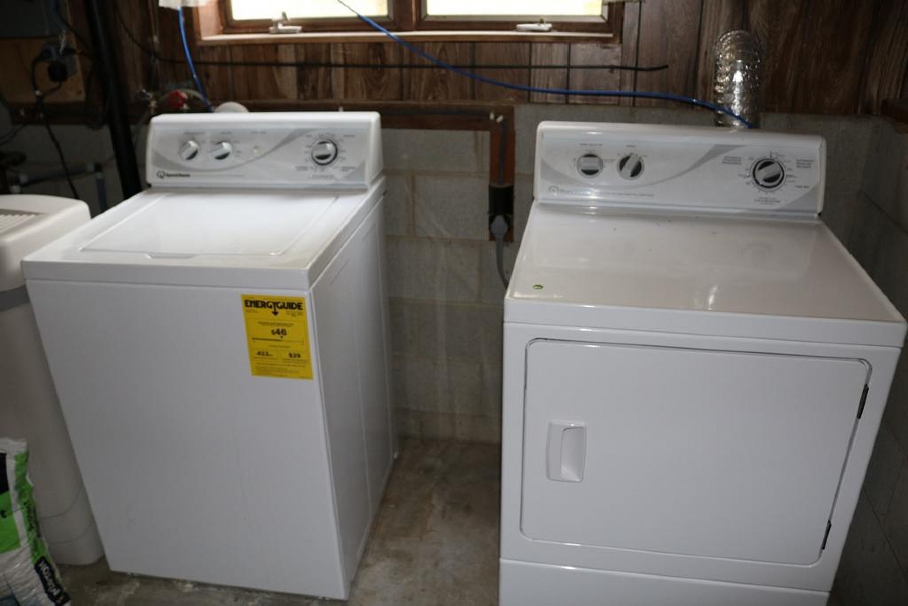 408 Dakota Avenue, Volga, SD 57071