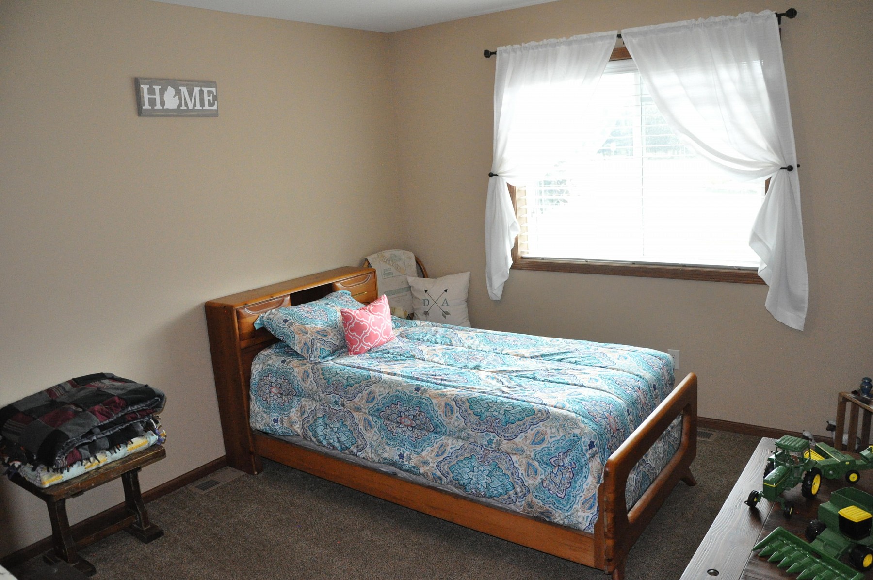 407 Lovejoy Lane, Aurora, SD 57002