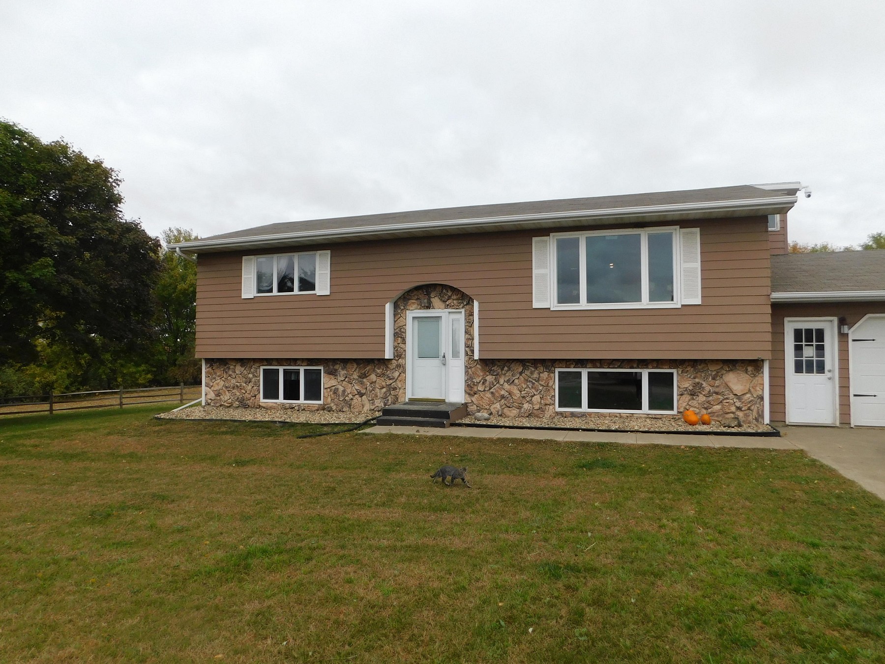 46146 223rd Street, Nunda, SD 57050