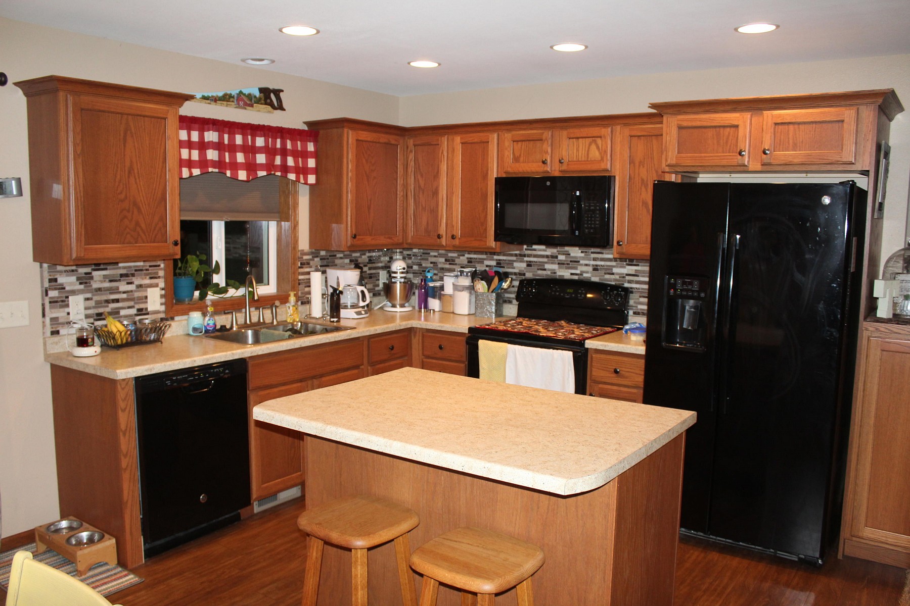 103 Vicki Avenue, Volga, SD 57071