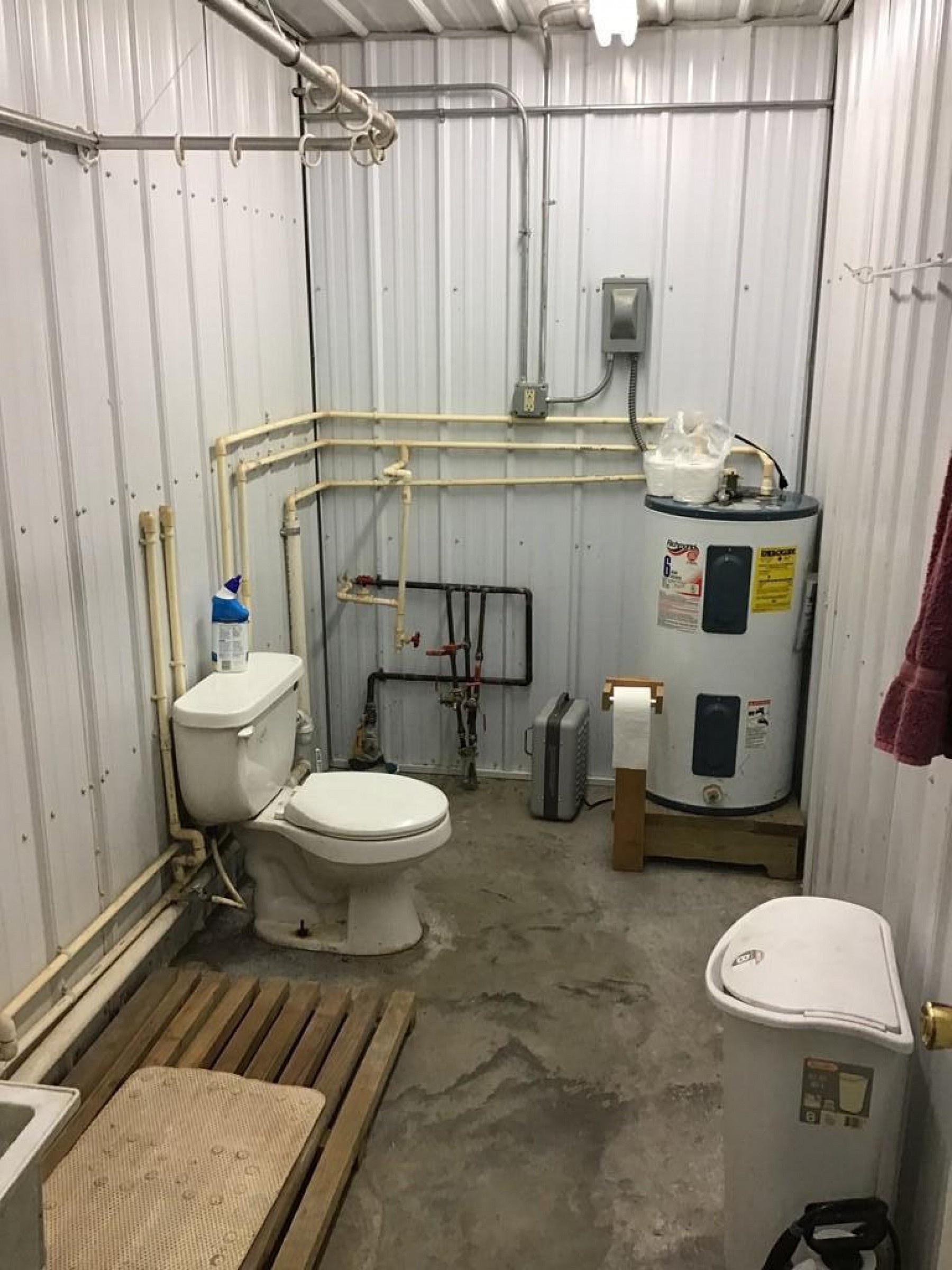 421 Quapaw Street, Iroquois, SD 57353