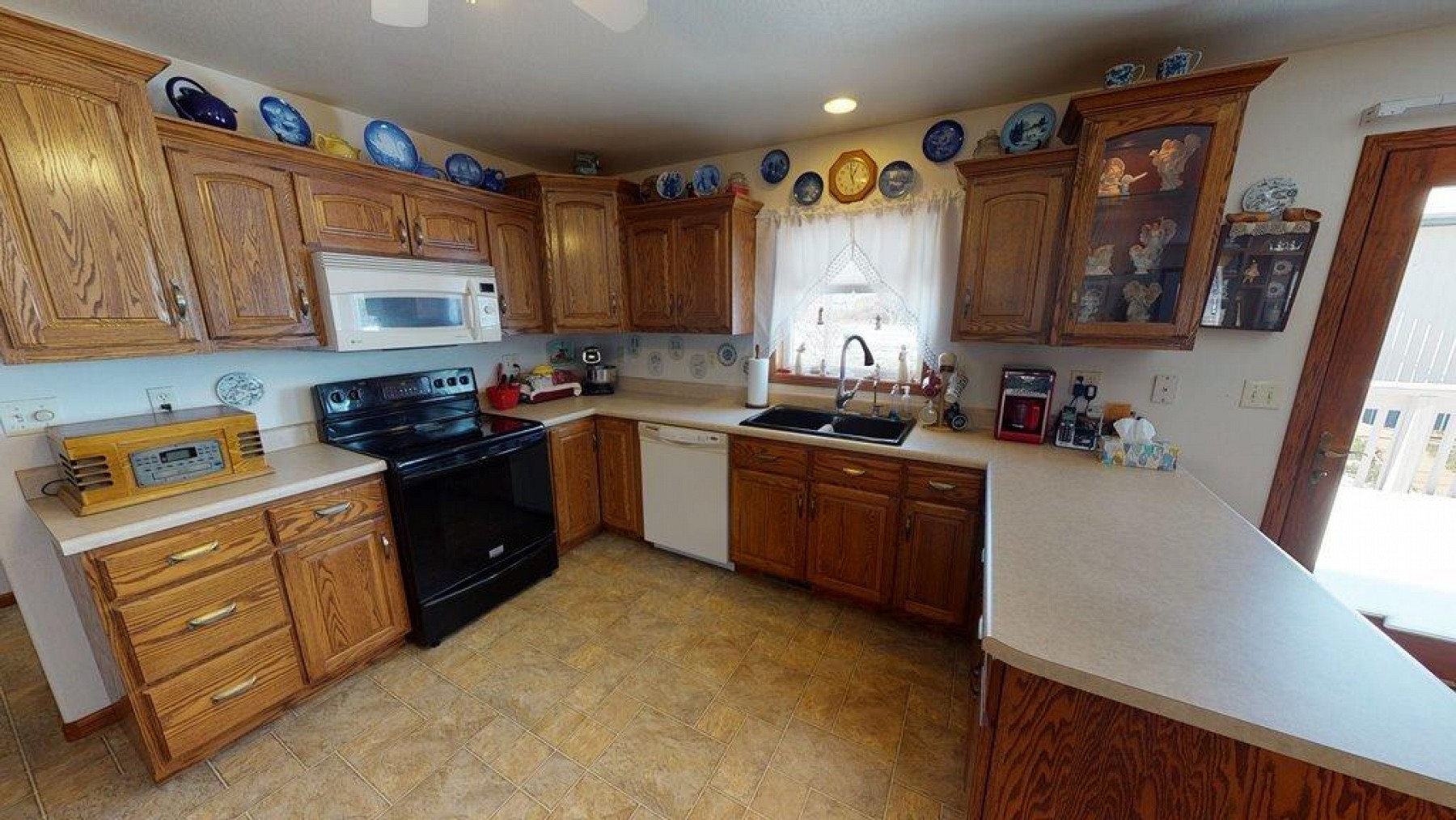 421 Quapaw Street, Iroquois, SD 57353