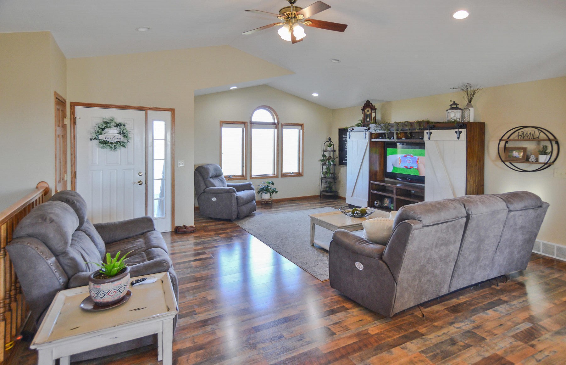 44003 207th Street, Lake Preston, SD 57249