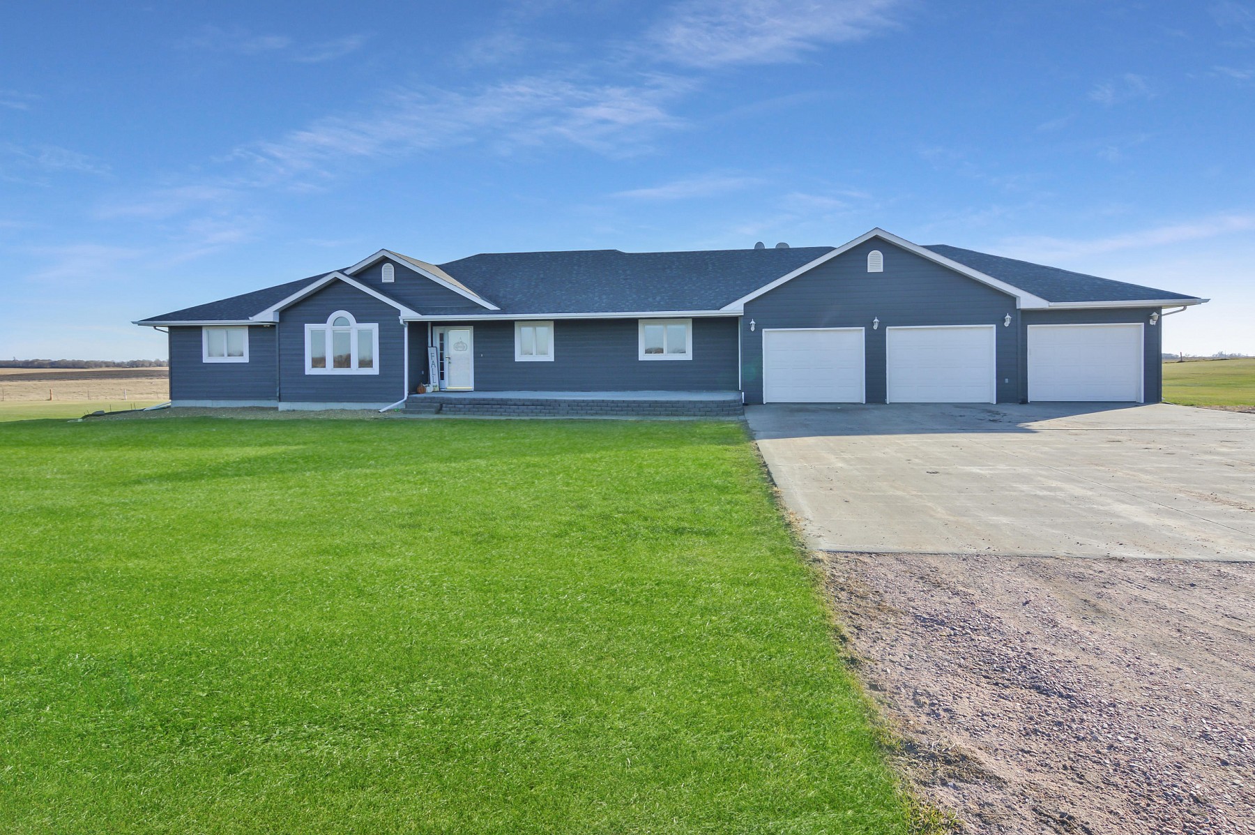 44003 207th Street, Lake Preston, SD 57249