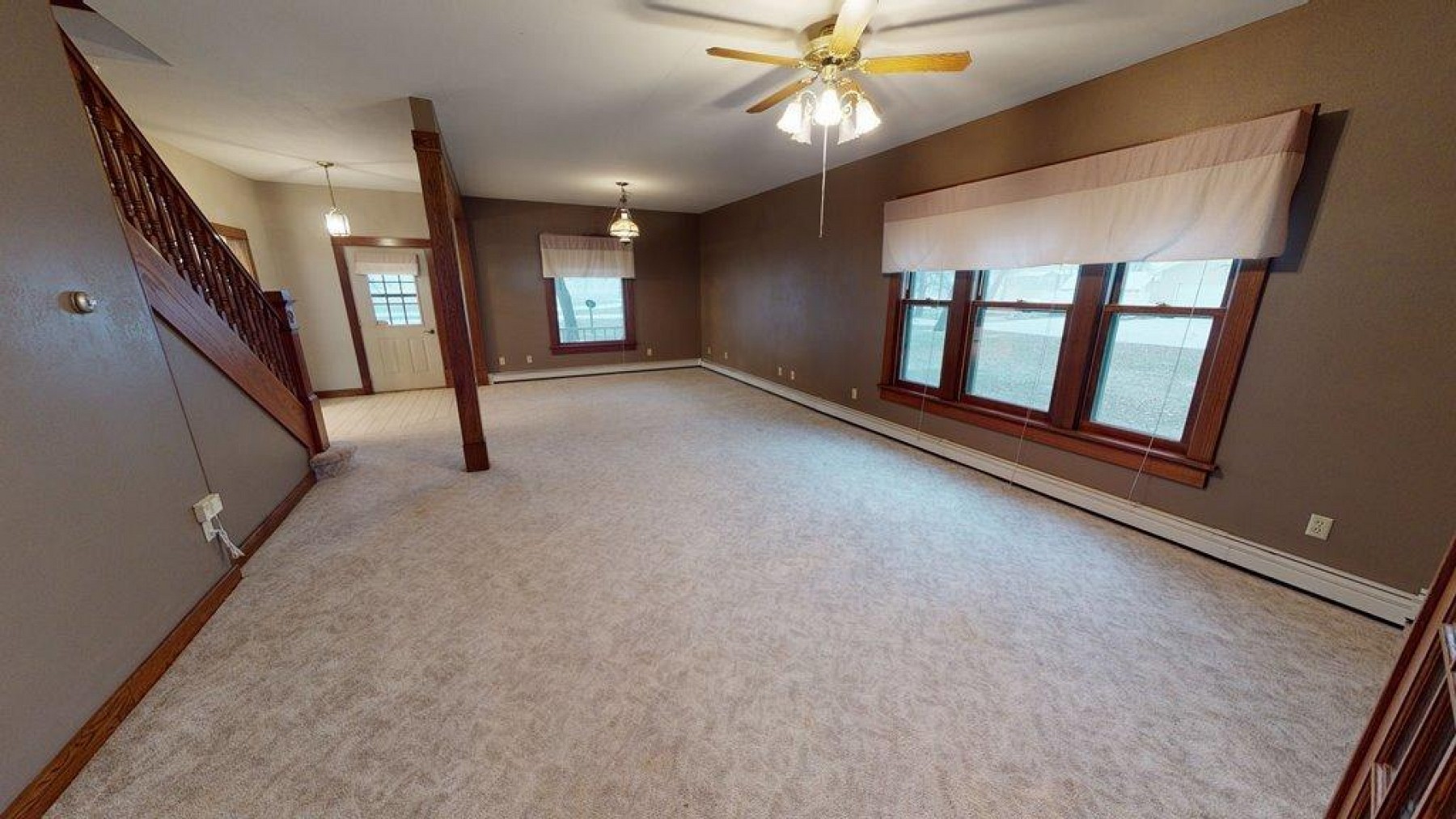 606 3rd Street NE, Lake Preston, SD 57249