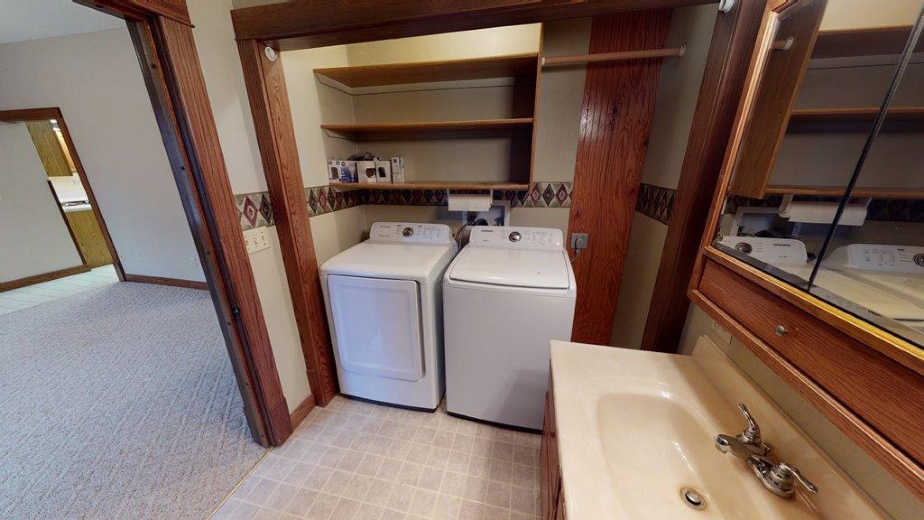 606 3rd Street NE, Lake Preston, SD 57249