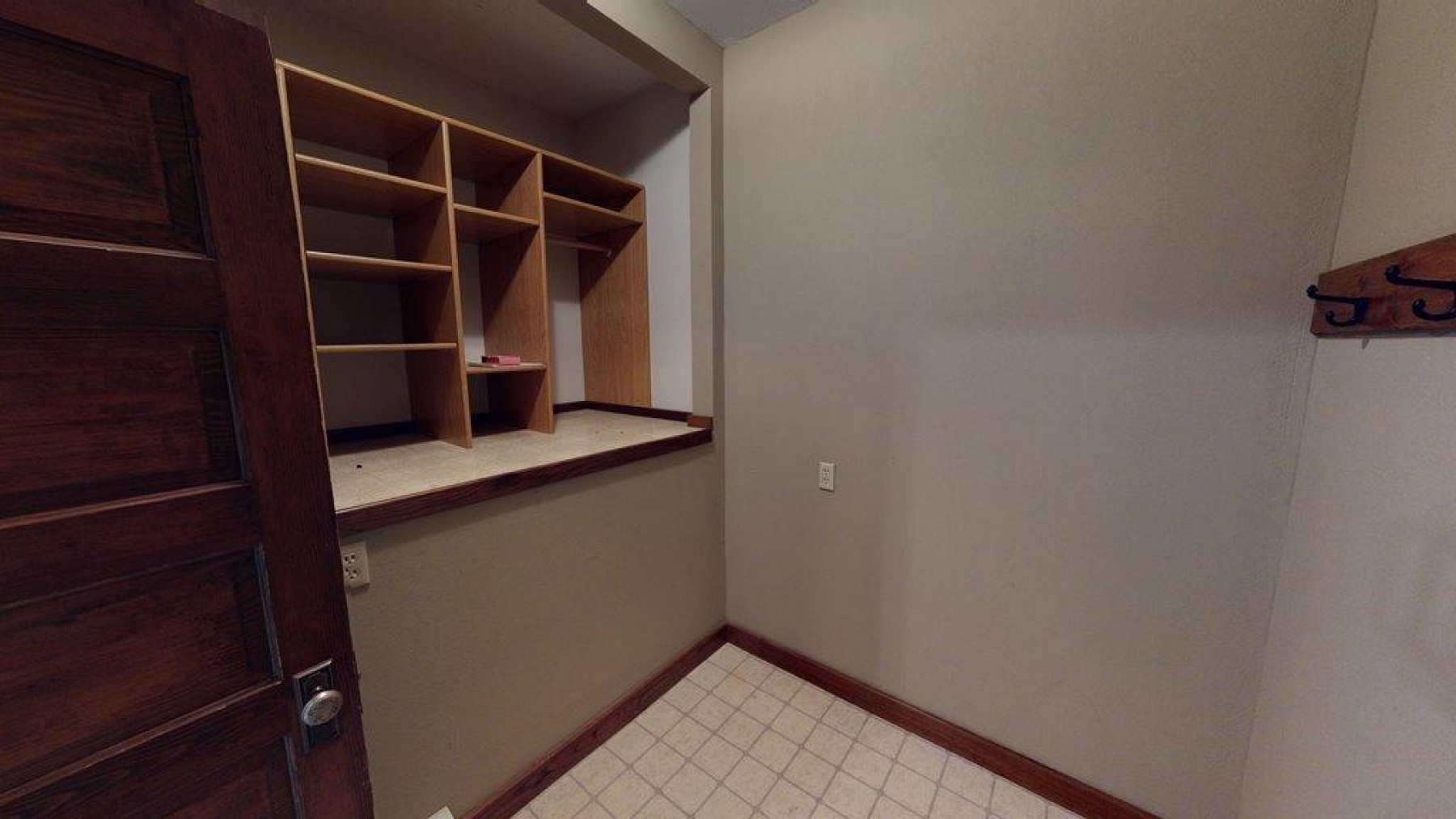 606 3rd Street NE, Lake Preston, SD 57249