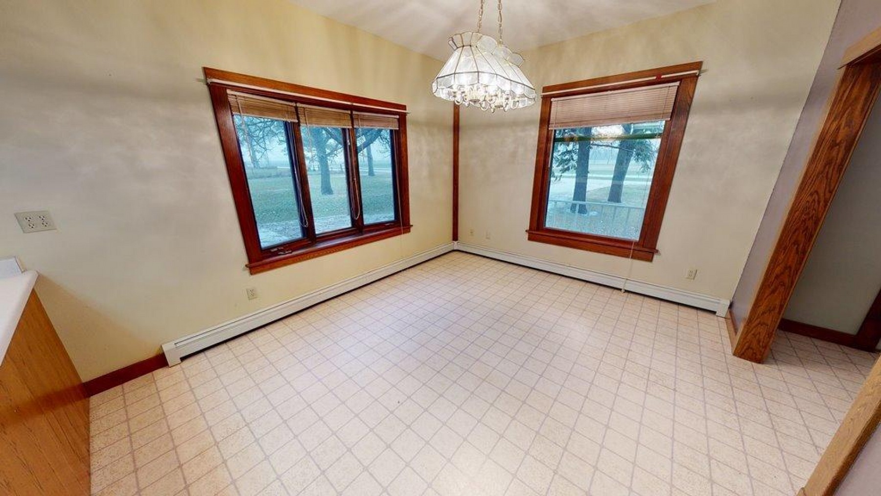 606 3rd Street NE, Lake Preston, SD 57249