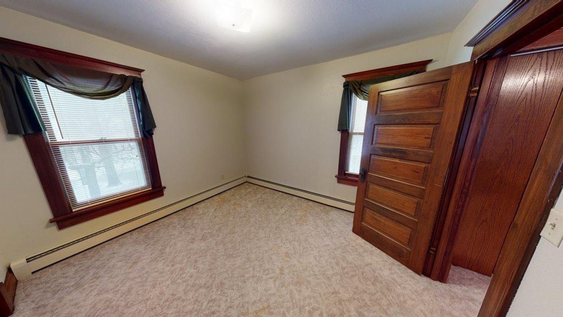 606 3rd Street NE, Lake Preston, SD 57249