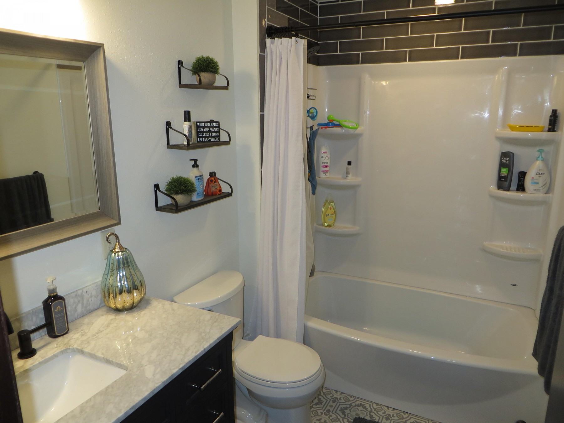 406 5th Street, Volga, SD 57071