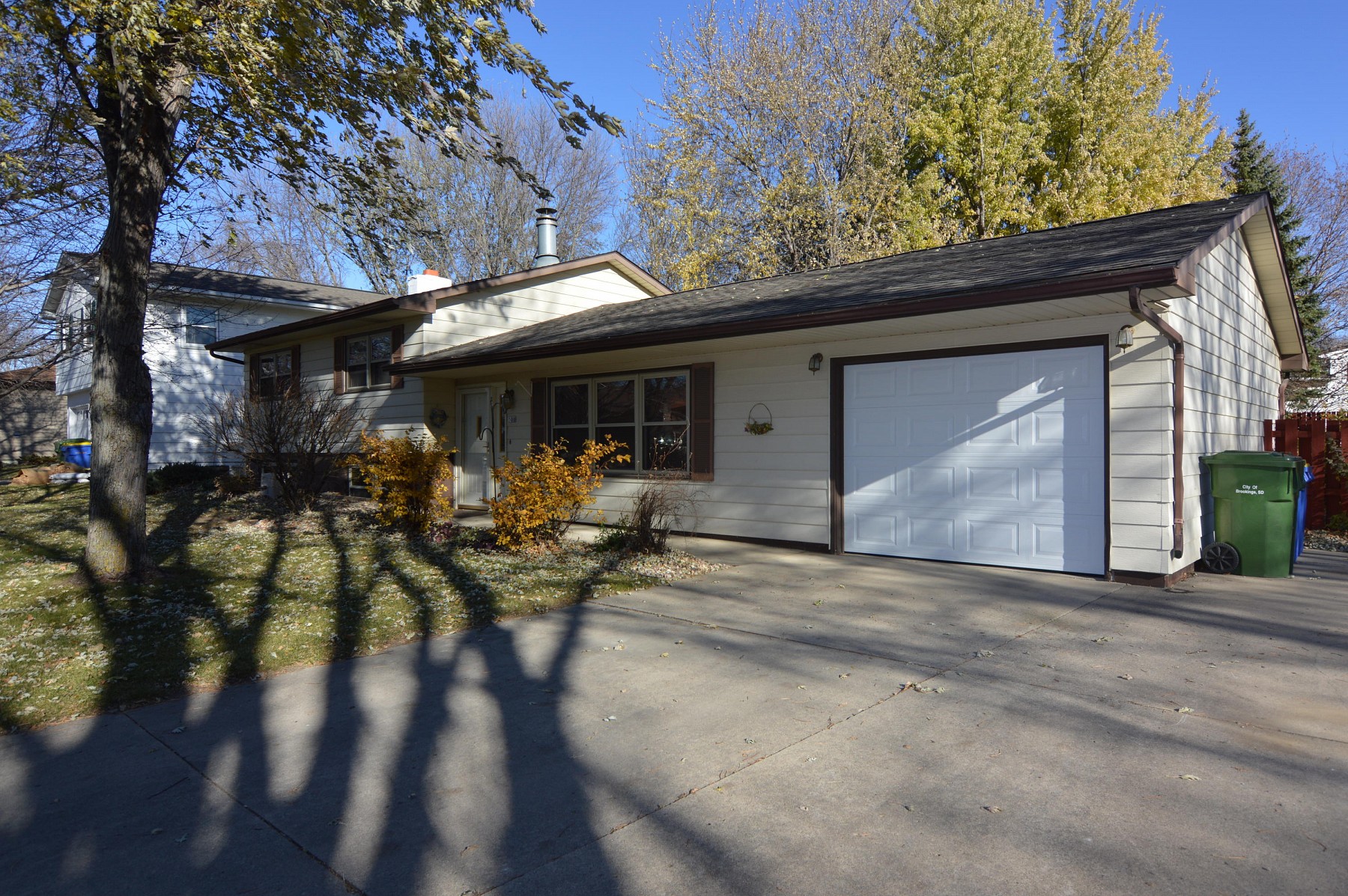 501 17th Avenue S, Brookings, SD 57006