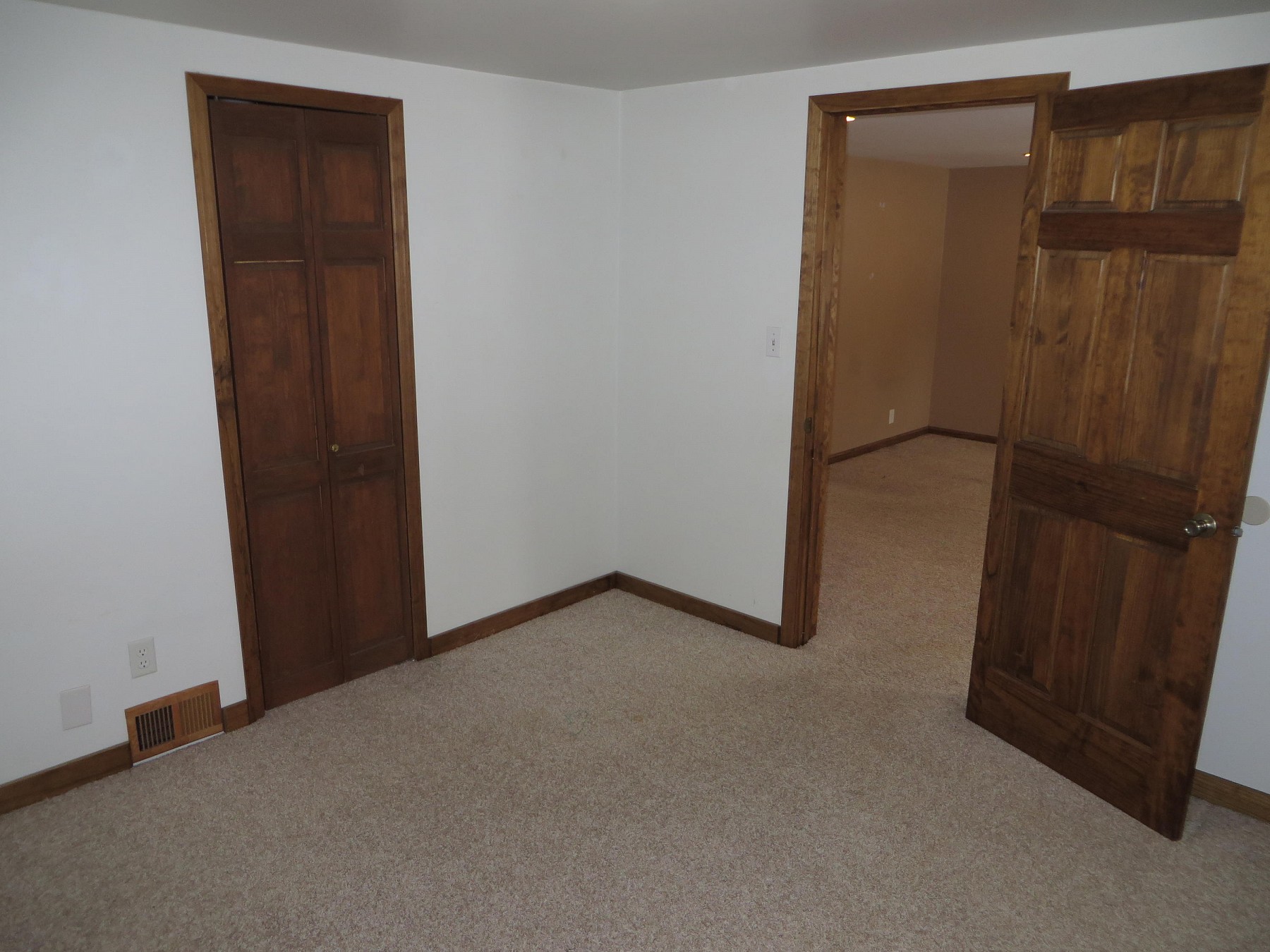 524 Astrachan Avenue, Volga, SD 57071