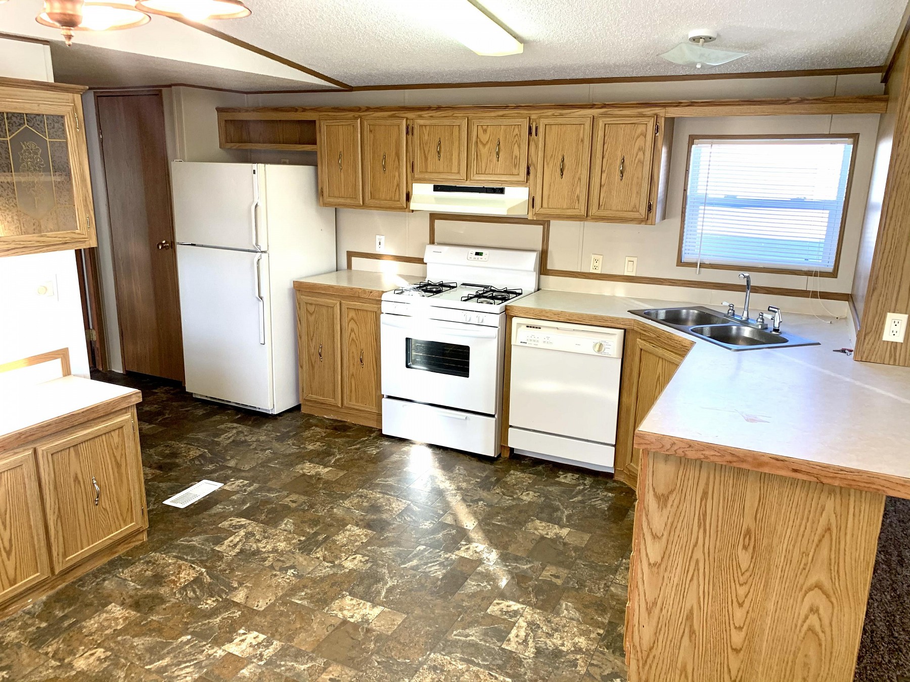 600 5th Avenue S, Brookings, SD 57006