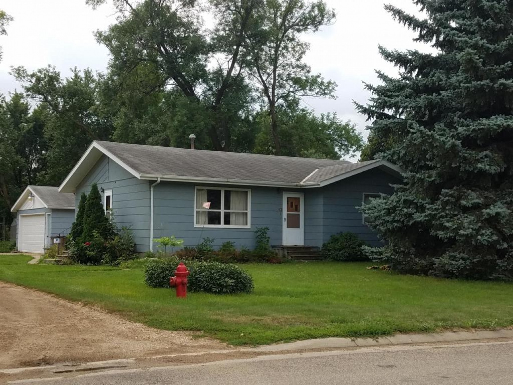 303 2nd Street, Volga, SD 57071