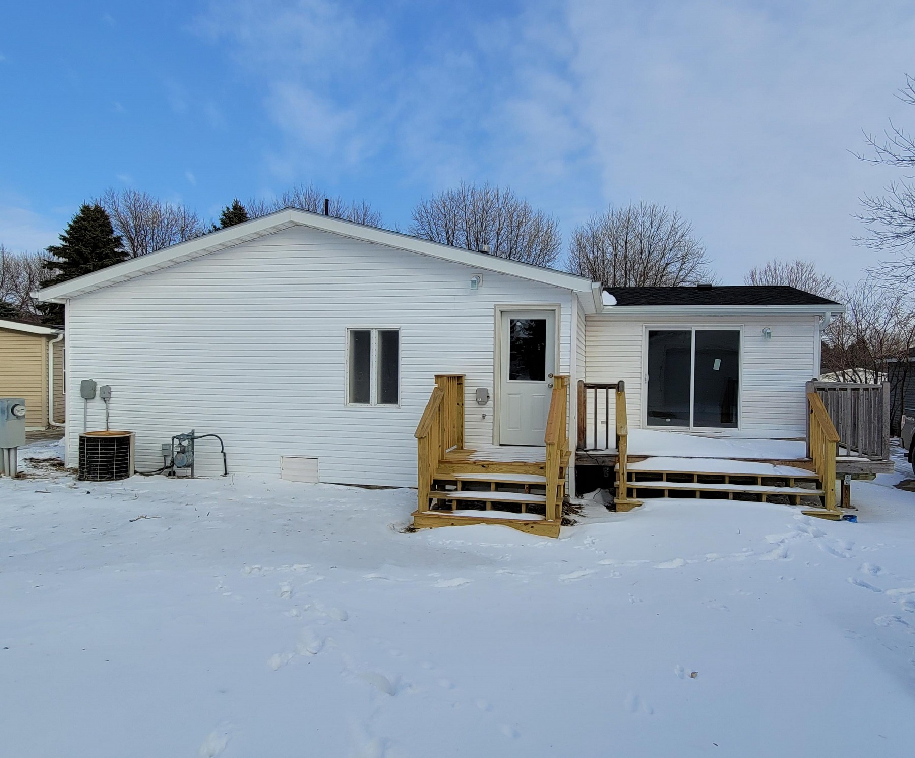 612 6th Avenue S, Brookings, SD 57006