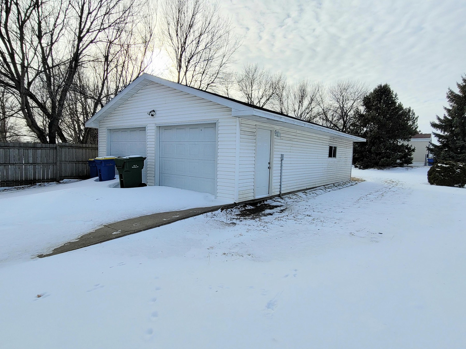 612 6th Avenue S, Brookings, SD 57006