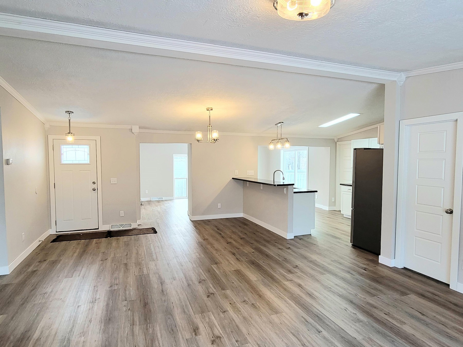 612 6th Avenue S, Brookings, SD 57006