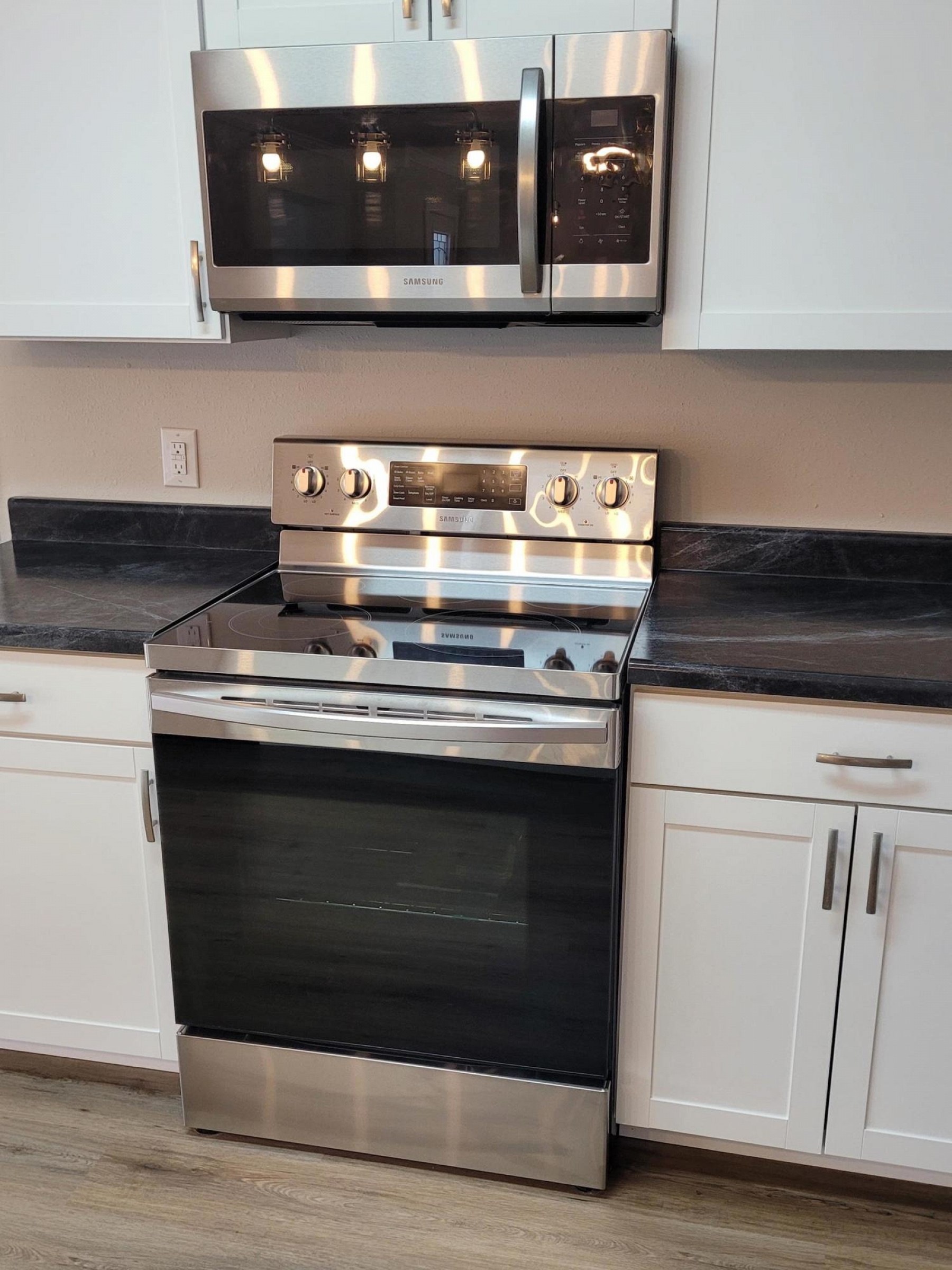 612 6th Avenue S, Brookings, SD 57006