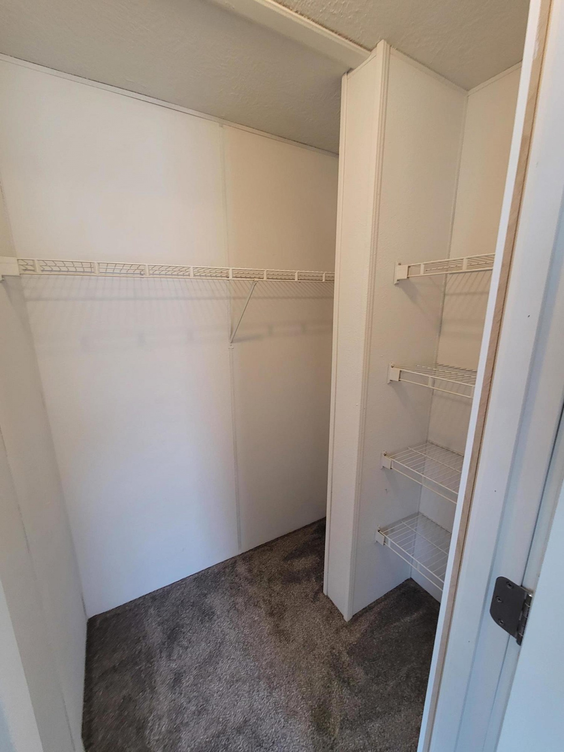 612 6th Avenue S, Brookings, SD 57006