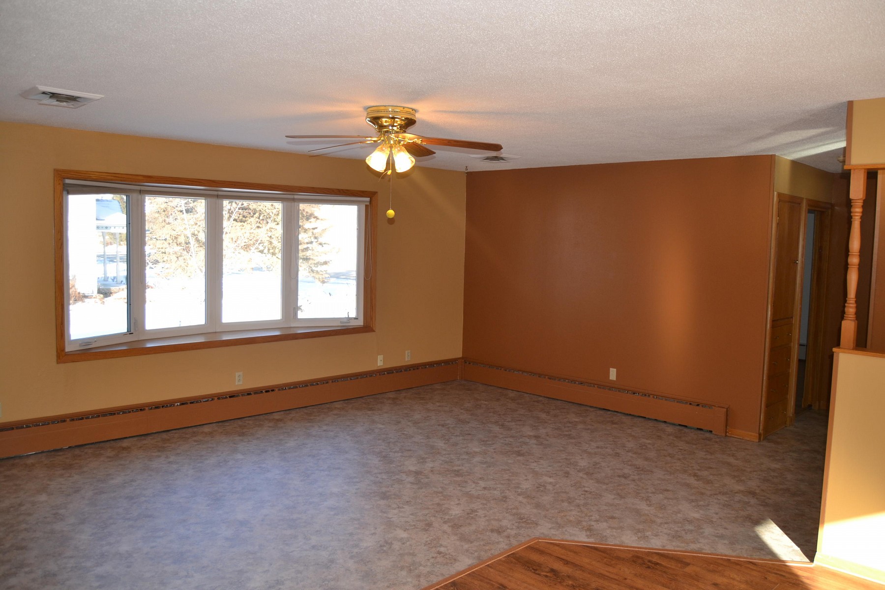 525 9th Avenue, Brookings, SD 57006