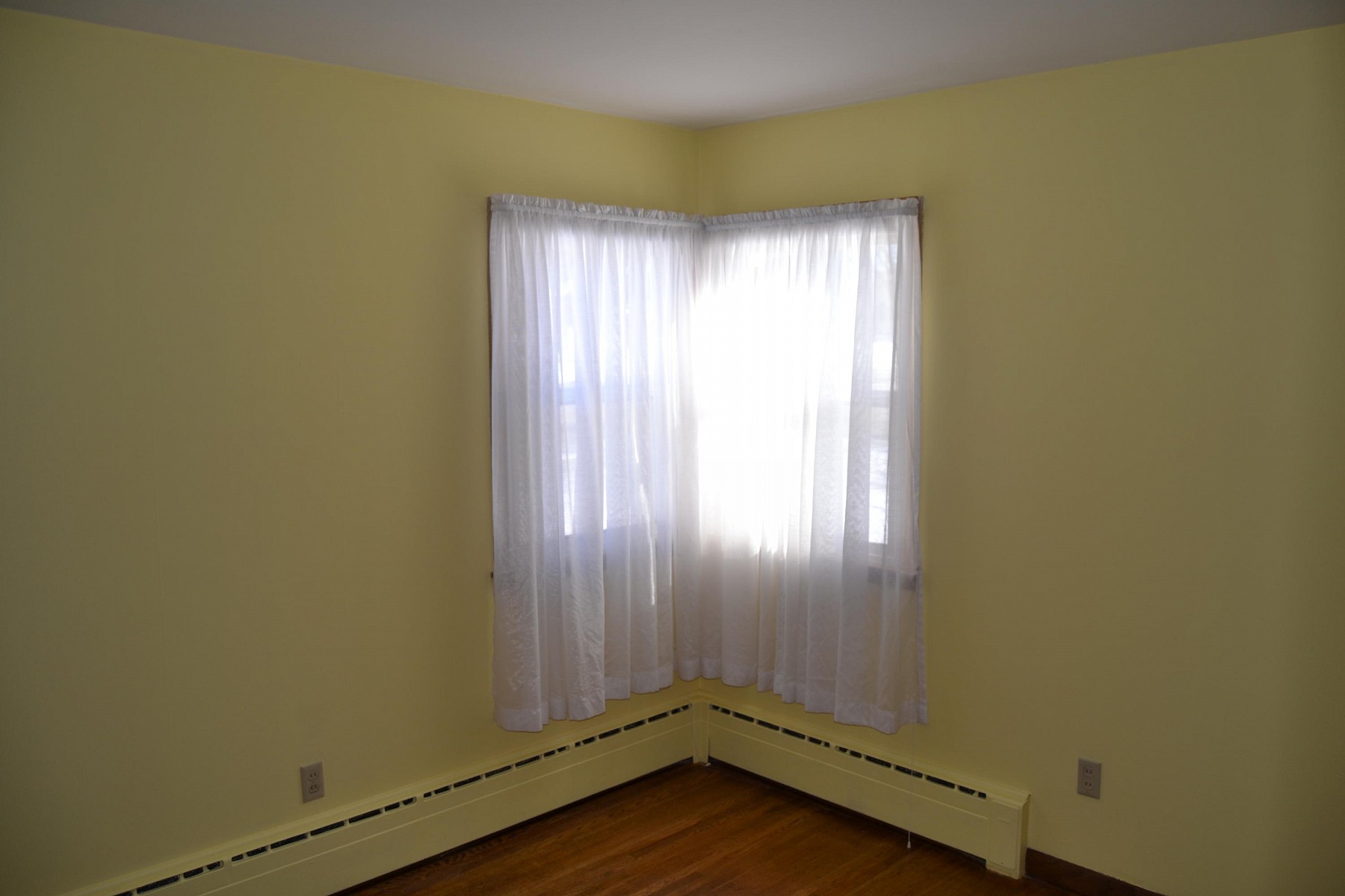 525 9th Avenue, Brookings, SD 57006