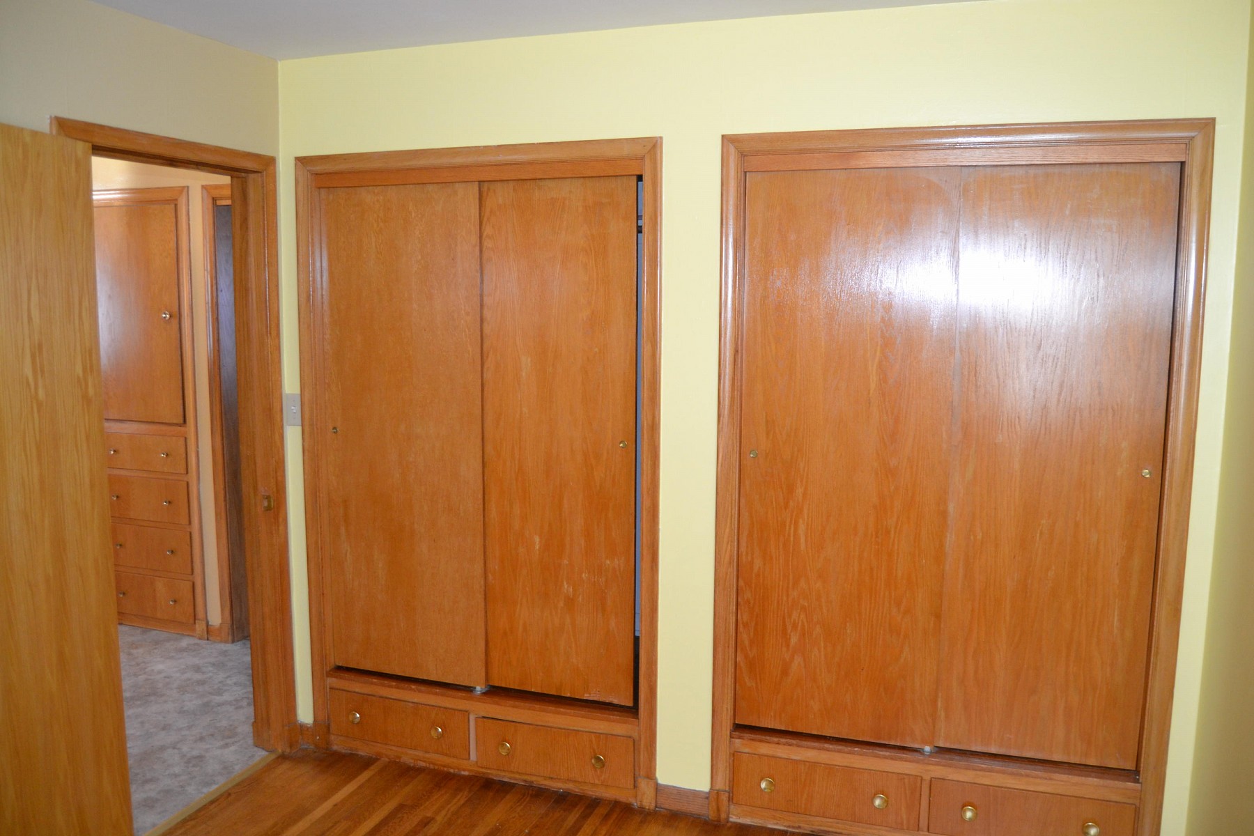 525 9th Avenue, Brookings, SD 57006