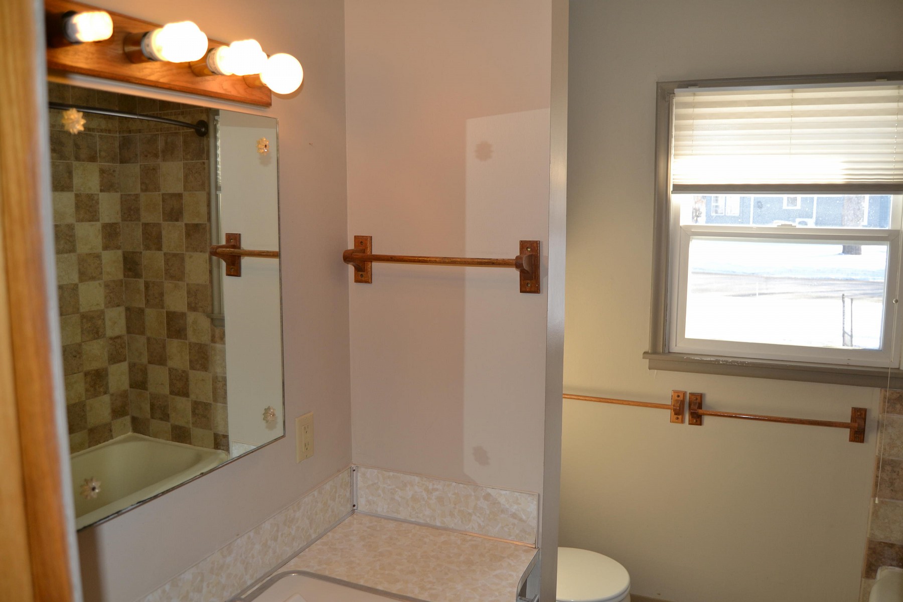 525 9th Avenue, Brookings, SD 57006