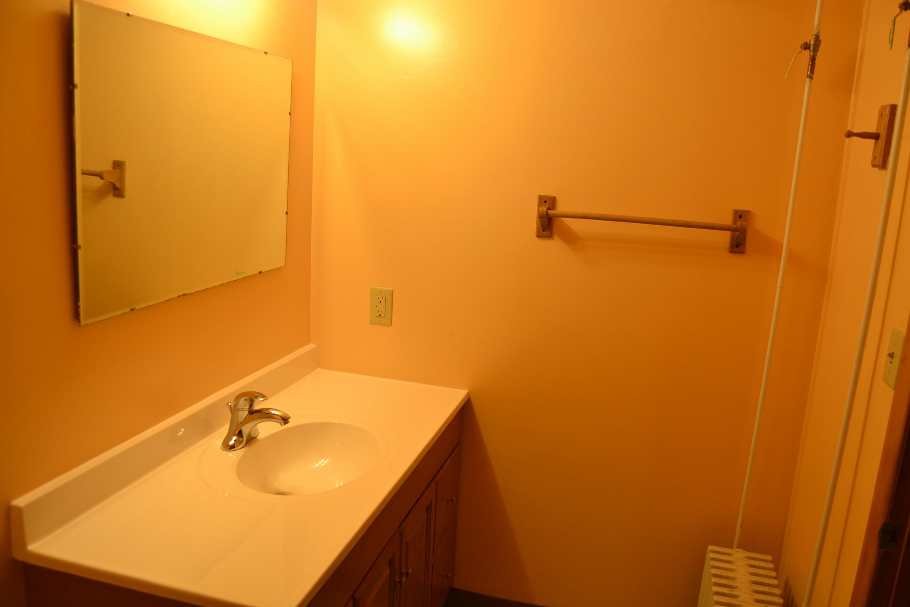 525 9th Avenue, Brookings, SD 57006