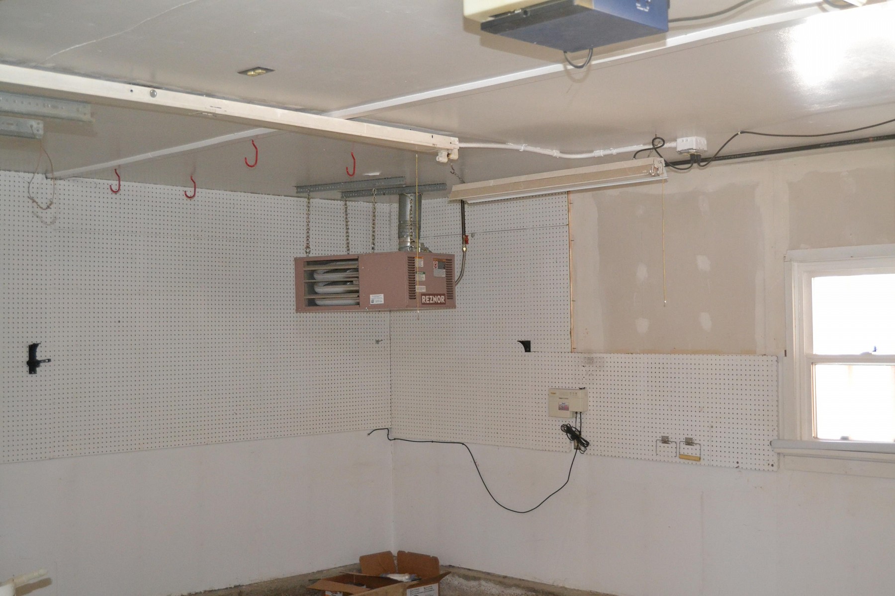 525 9th Avenue, Brookings, SD 57006