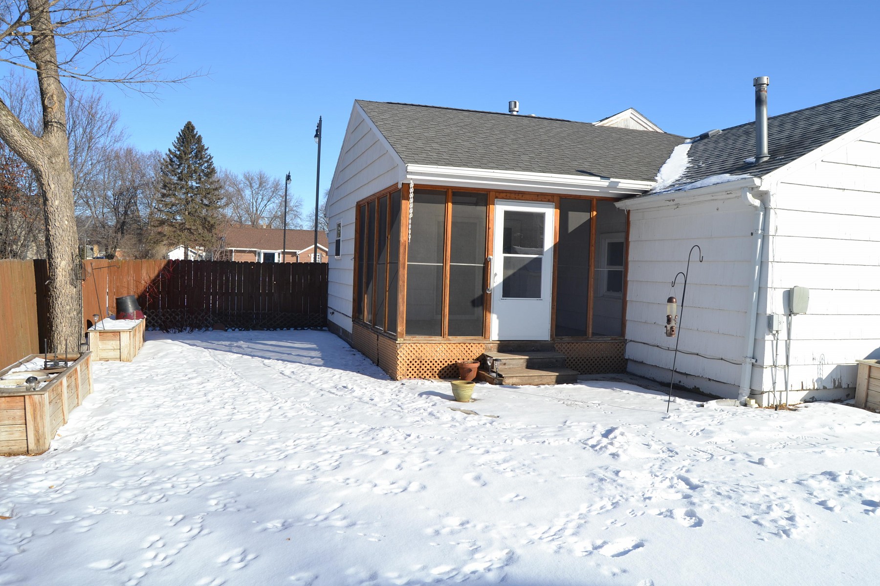 525 9th Avenue, Brookings, SD 57006