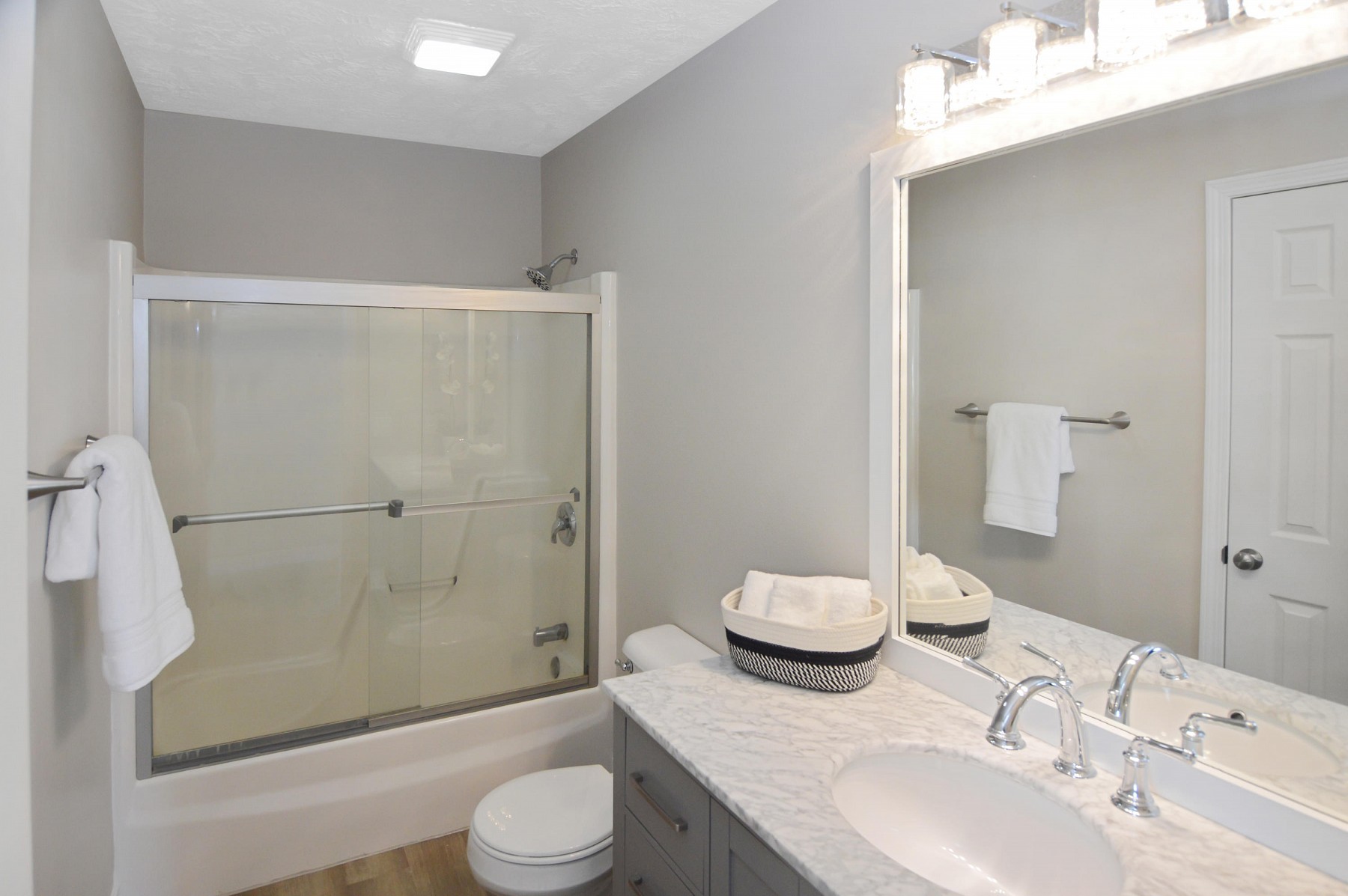 1034 Yorktown Drive, Brookings, SD 57006