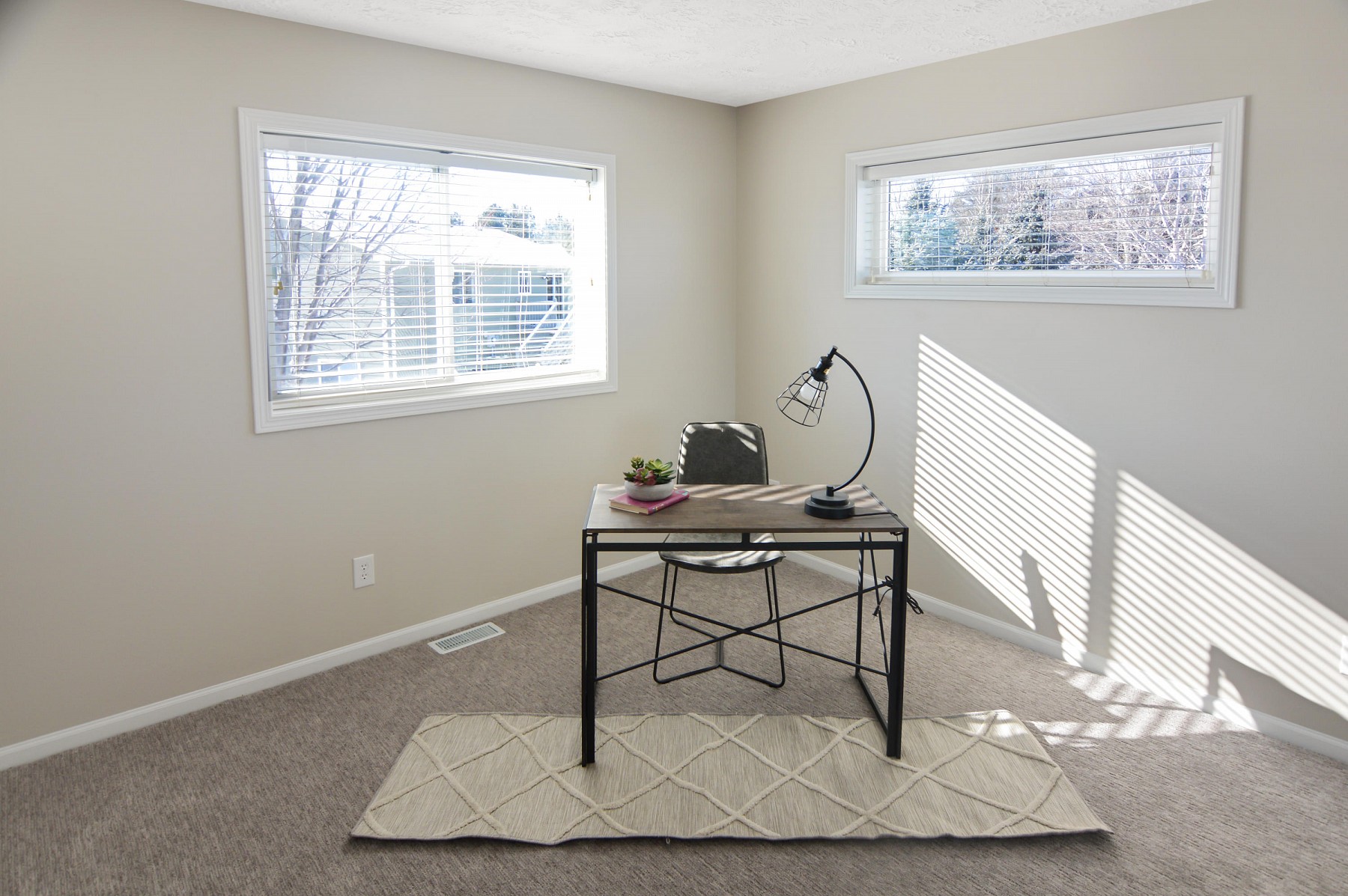 1034 Yorktown Drive, Brookings, SD 57006