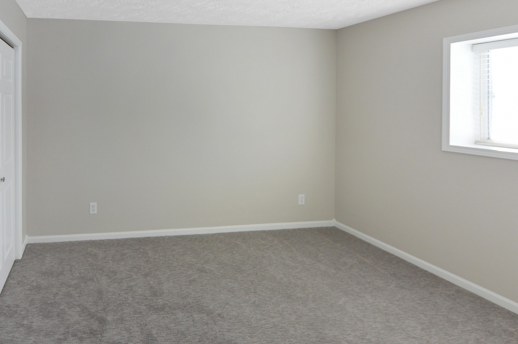 1034 Yorktown Drive, Brookings, SD 57006