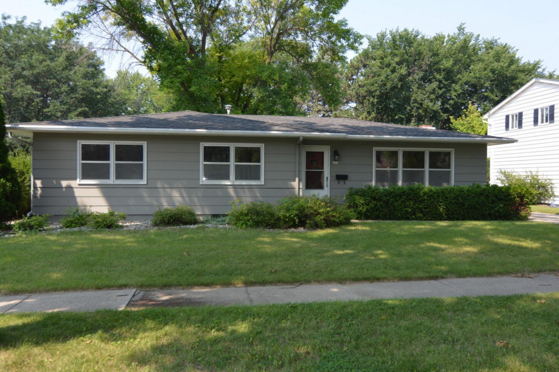 314 Lincoln Lane S, Brookings, SD 57006