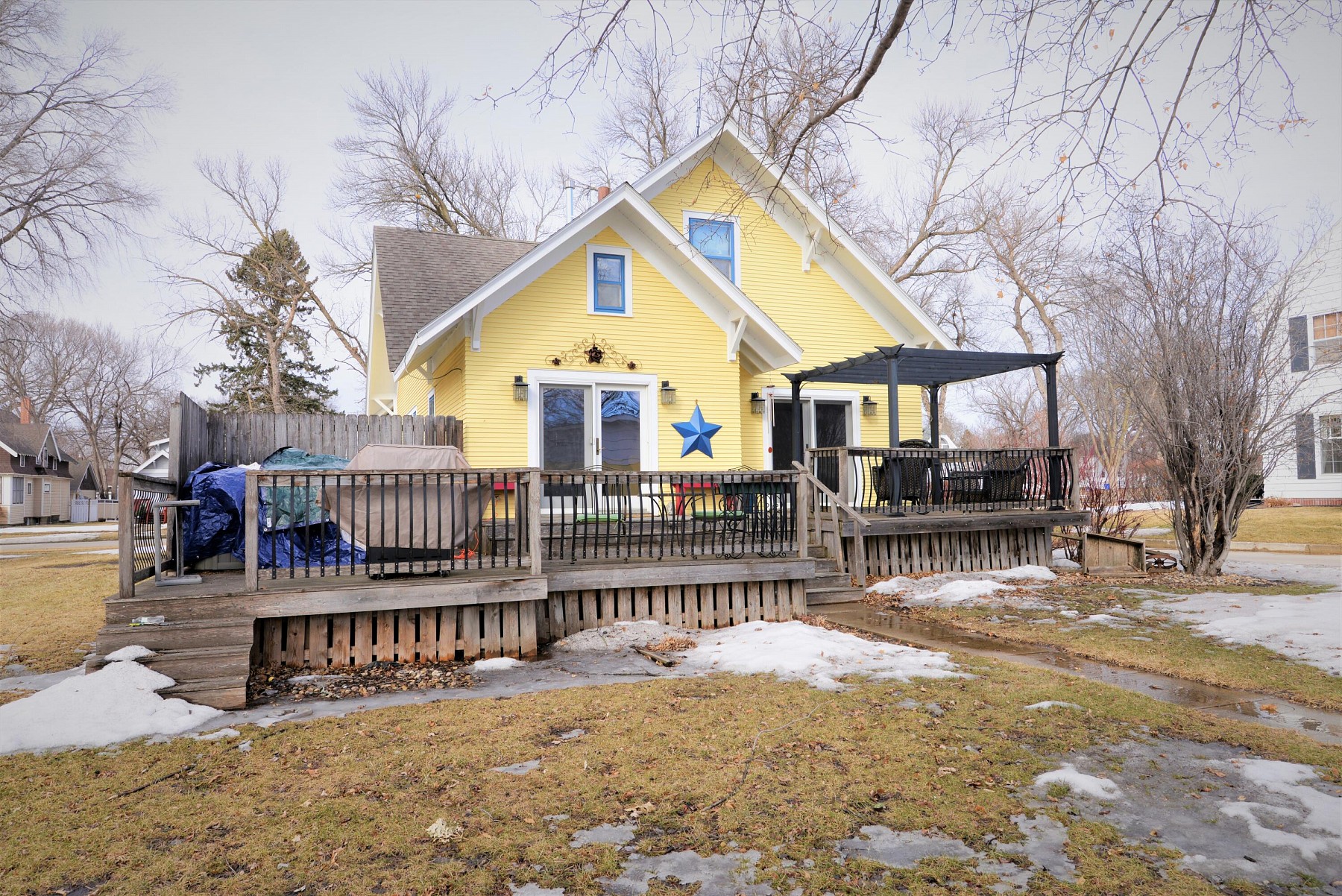 808 4th Street, Brookings, SD 57006