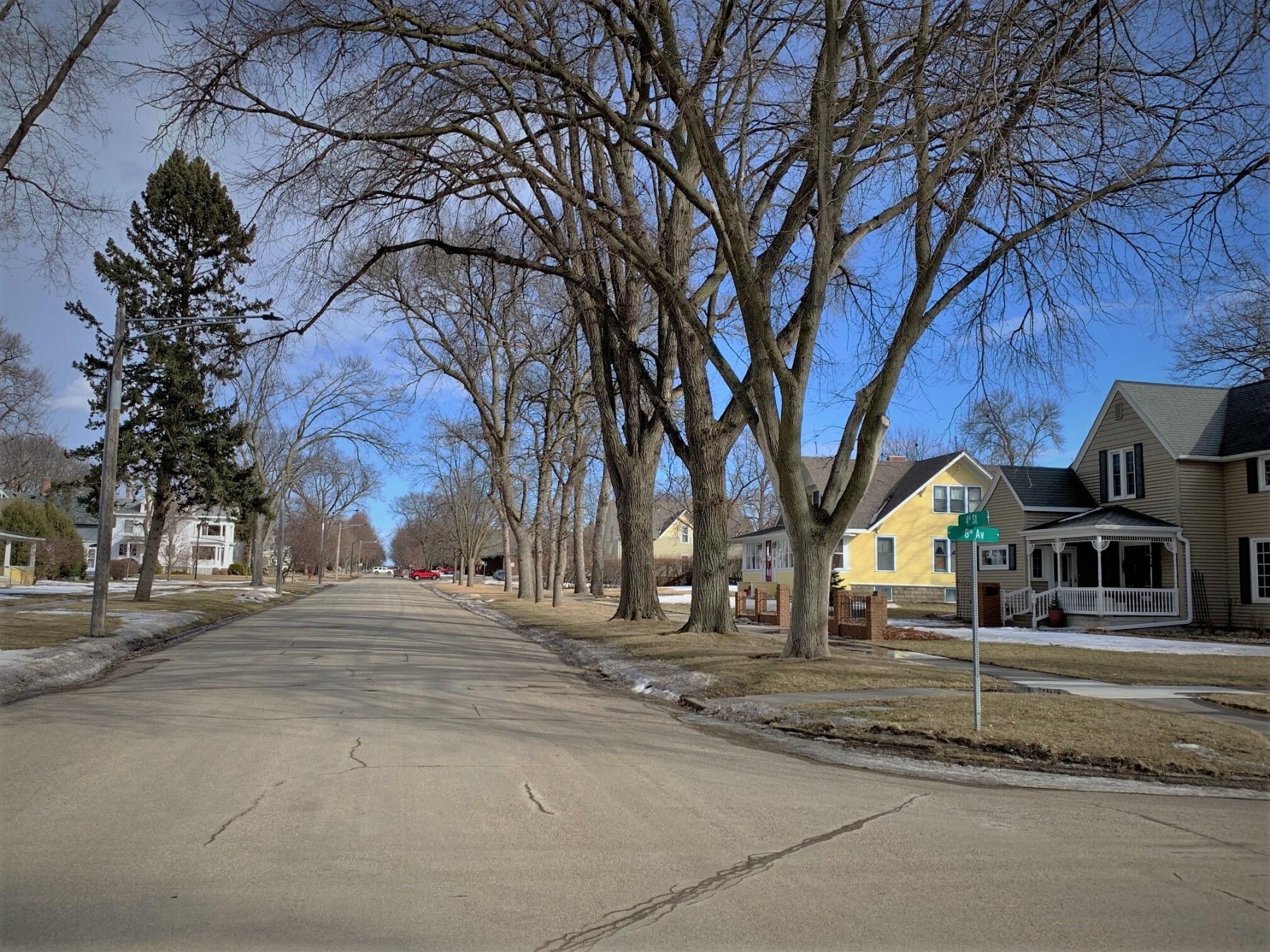 808 4th Street, Brookings, SD 57006