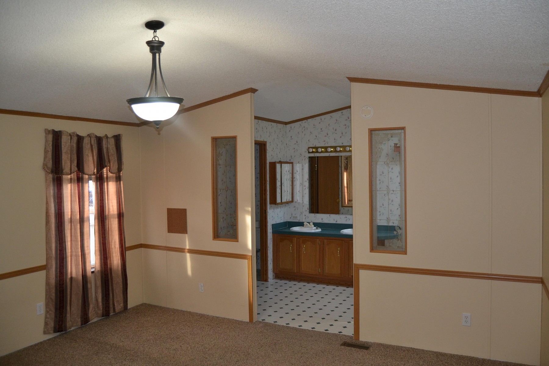 410 Medary Avenue S, Brookings, SD 57006