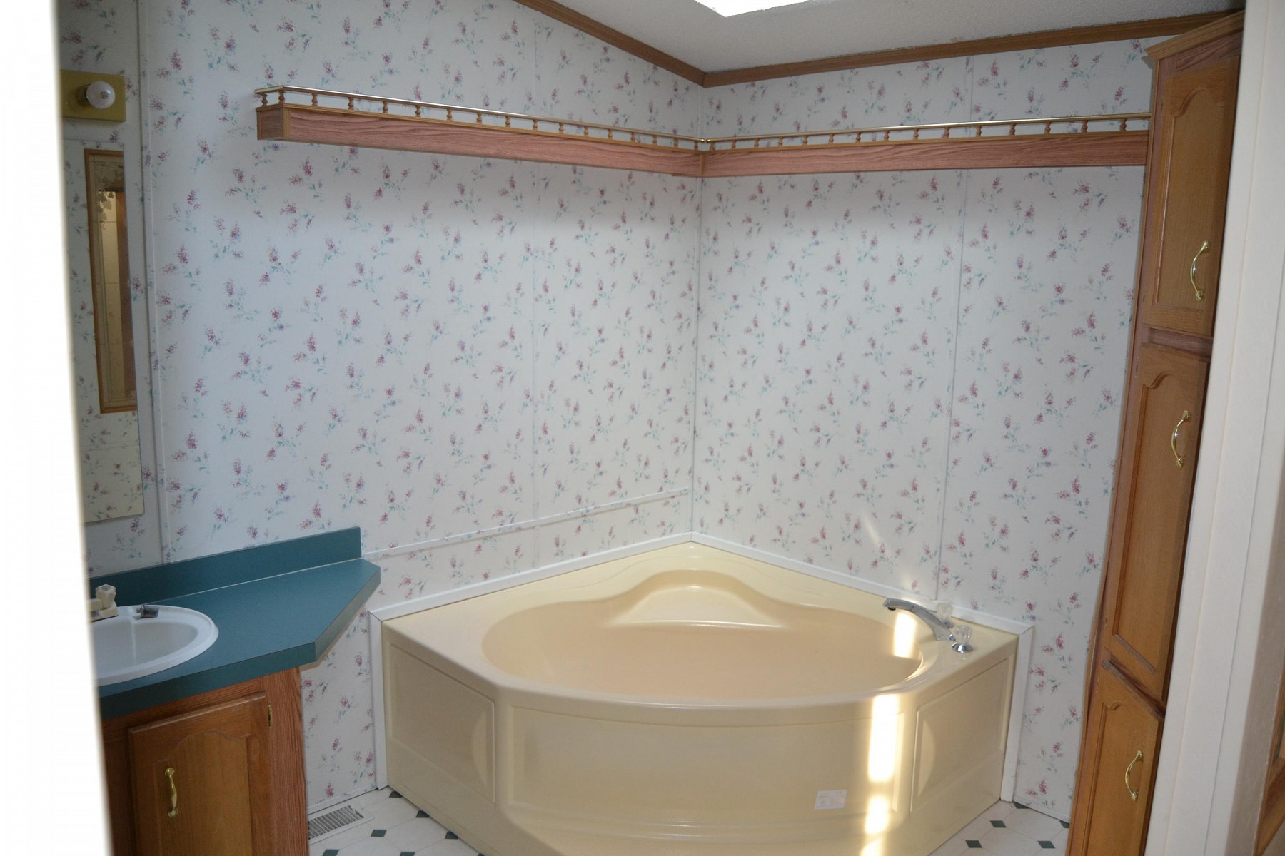 410 Medary Avenue S, Brookings, SD 57006